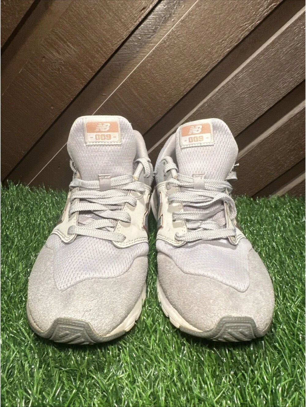 Size 10 - New Balance 009 Gray 2019